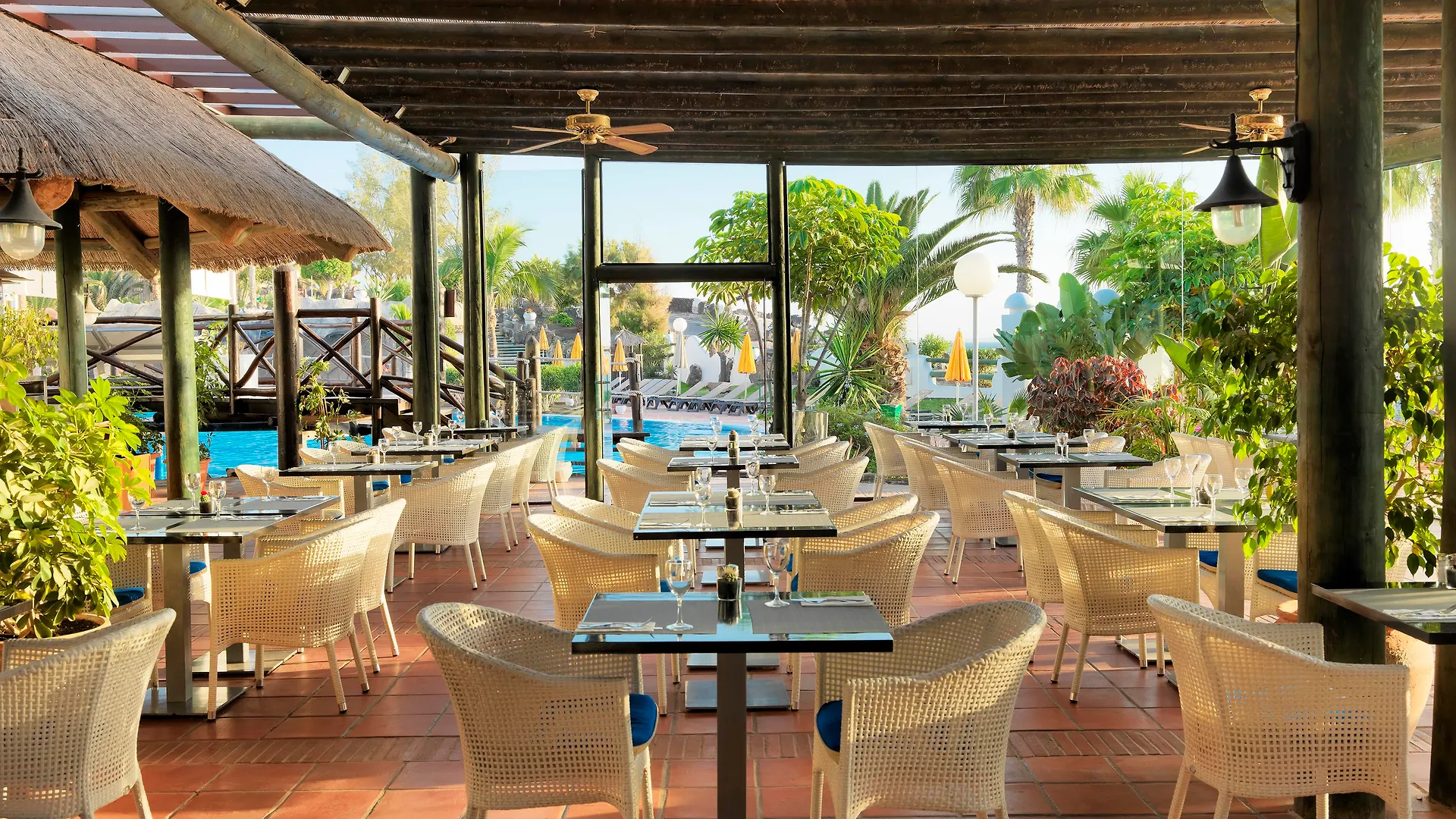 H10 Timanfaya Palace - Adults Only Playa Blanca  4*, Playa Blanca (Lanzarote)